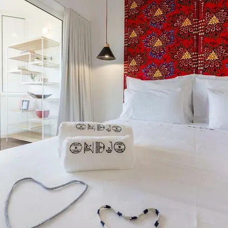아파트 4bdr Flat W/ Unobstructed City Views By Ondjo 리스본