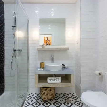 Διαμέρισμα 4bdr Flat W/ Unobstructed City Views By Ondjo
